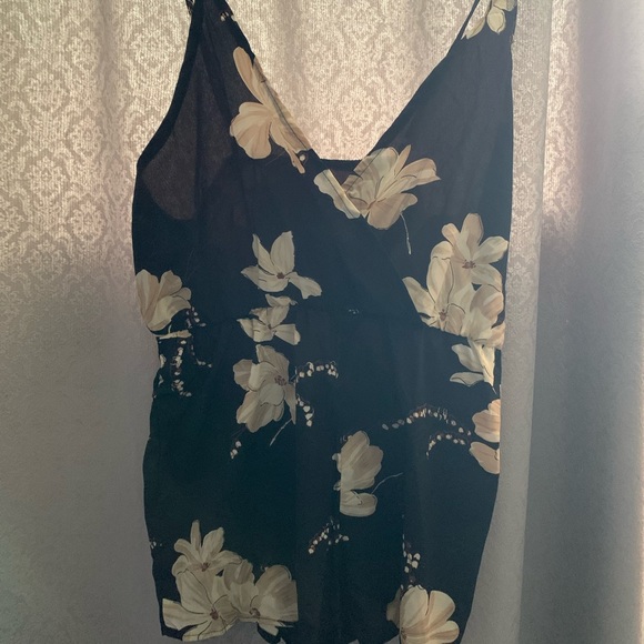 Floral Romper - Picture 1 of 2